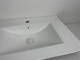 Descenso en el uno mismo que bordea blanco rectangular del fregadero del cuarto de baño de Overmount con desbordamiento